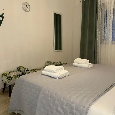 Sea Life With Terrace And Barbecue * マカルスカ